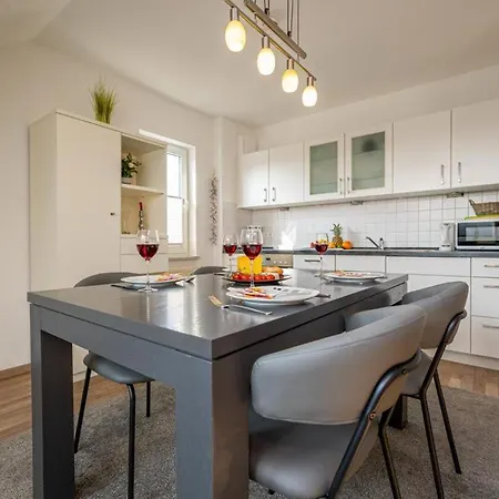 Apartamento 16 Im 2 Og Haus Stranddistel, Moderne Fur 4 Personen In Zingst