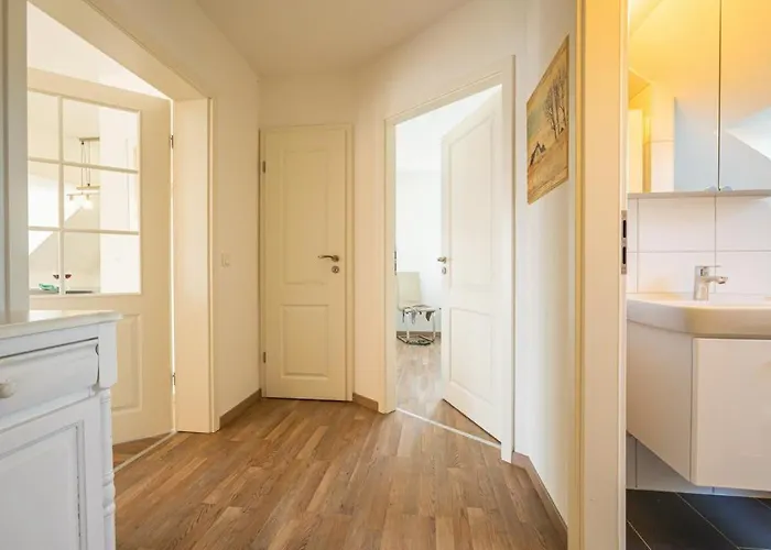 16 Im 2 Og Haus Stranddistel, Moderne Fur 4 Personen In